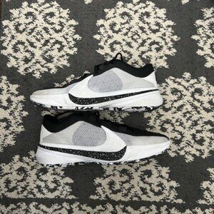 Nike Men's Zoom Freak 5 Basketball Shoes Men's Size 9.5